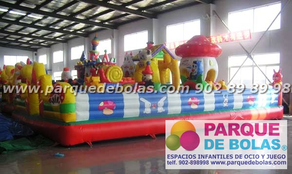 https://parquedebolas.com/images/productos/peq/tn_hinchable%20Funfun.jpg
