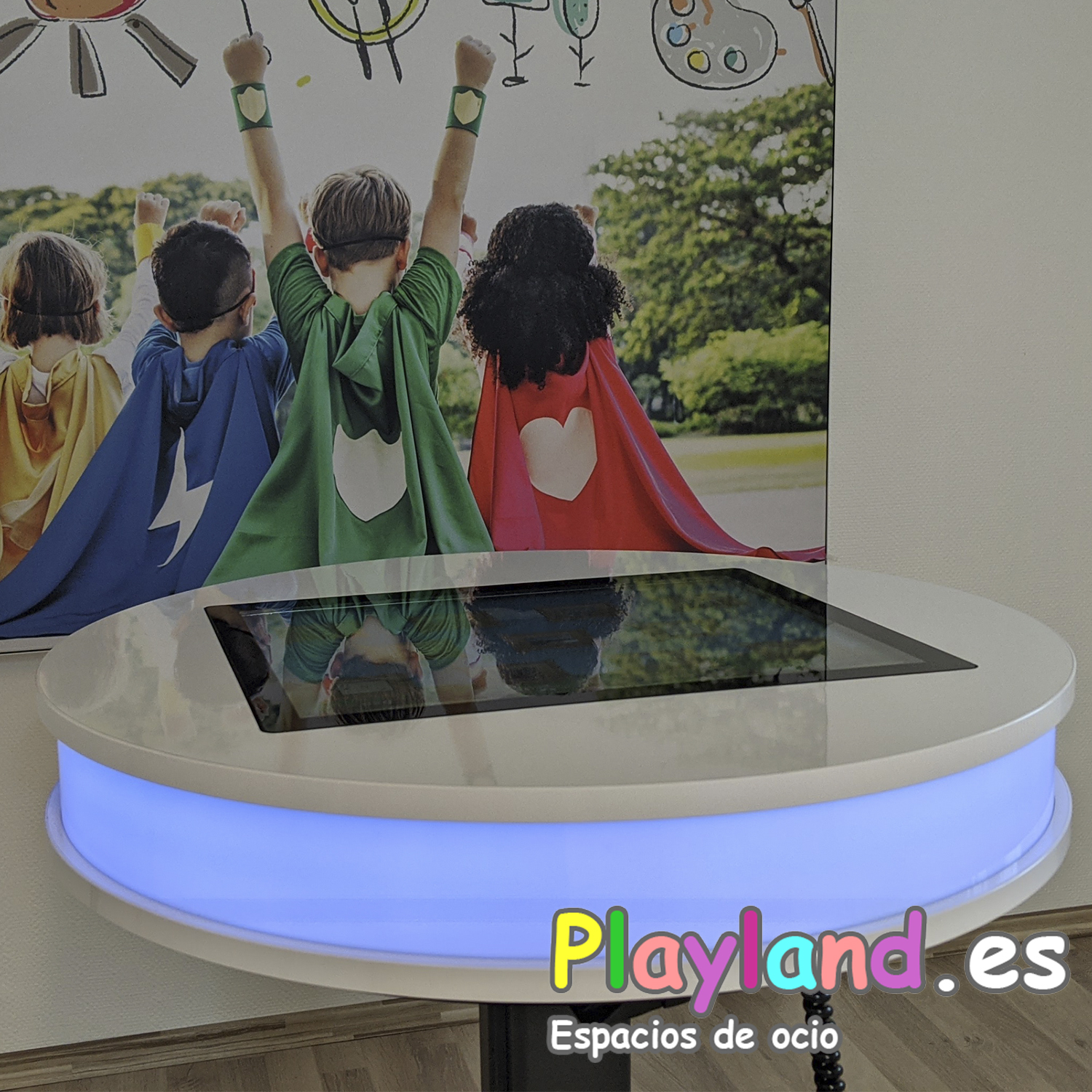 https://parquedebolas.com/images/productos/peq/mesa-interactiva-light.jpg