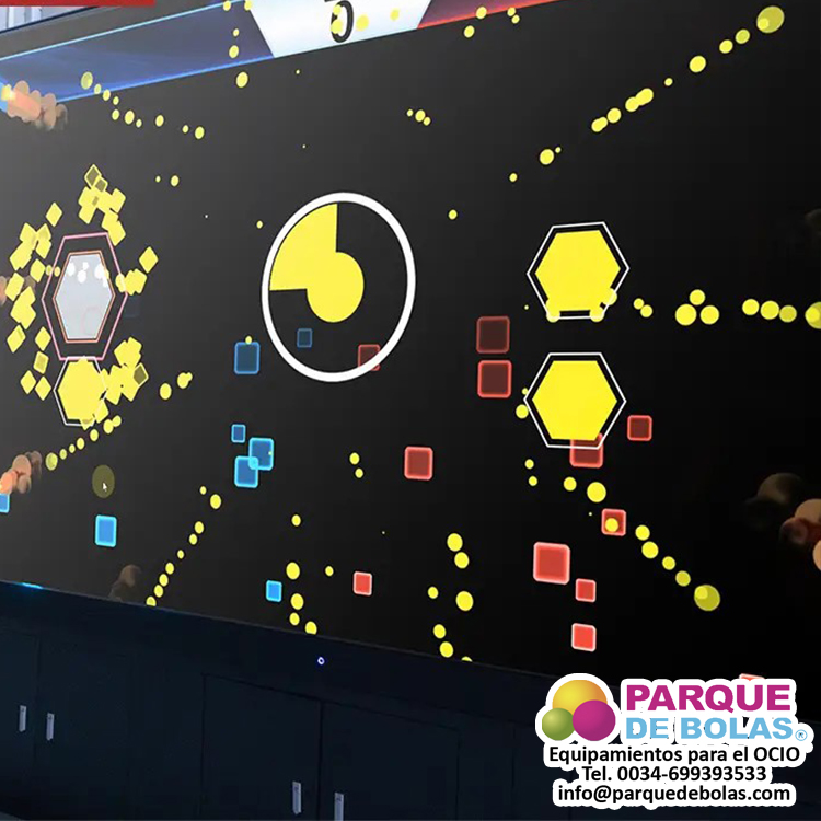 https://parquedebolas.com/images/productos/peq/pantalla%20led%20interactiva%20con%20juegos%20parque%20de%20bolas%205.jpg