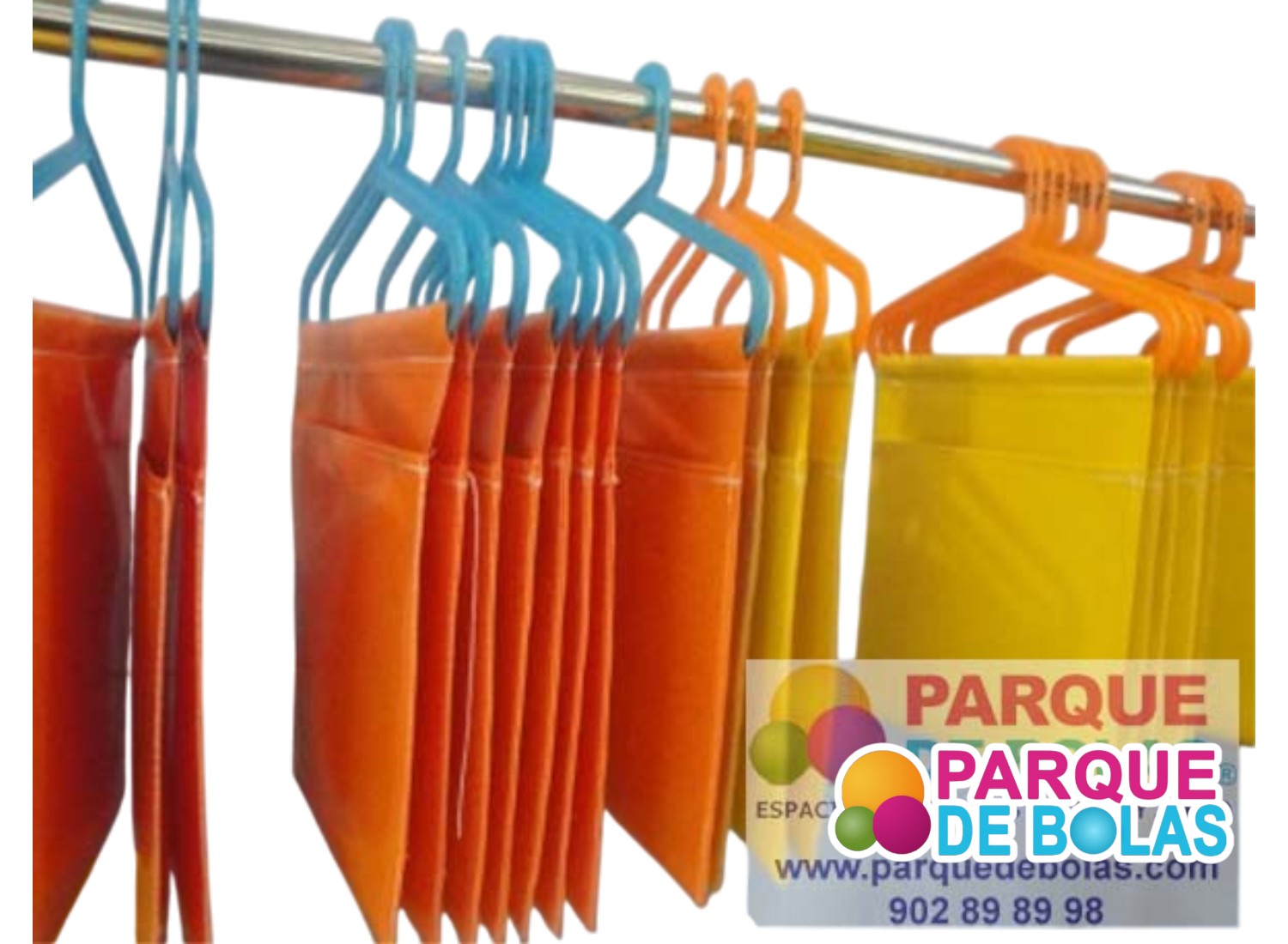 https://parquedebolas.com/images/productos/peq/perchas%20para%20parque%20de%20bolas%20%281%29%20%281%29.jpg