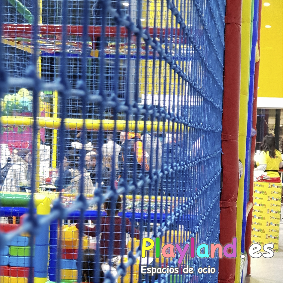 https://parquedebolas.com/images/productos/peq/redes-para-parques-de-bolas.jpg