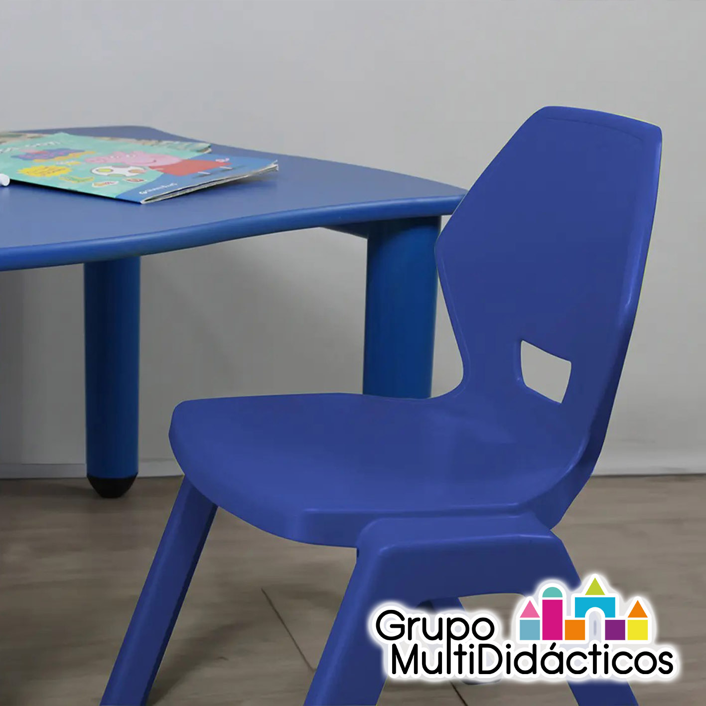 https://parquedebolas.com/images/productos/peq/silla%20modelo%20diamante%20color%20azul.jpg