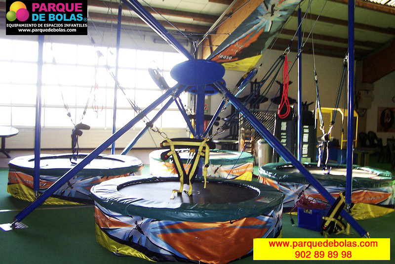 https://parquedebolas.com/images/productos/peq/trampolines2.jpg